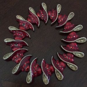 “Red Hat” elastic bracelet